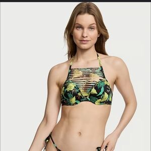 NWT. Victoria's Secret Leaf Print Bikini Top - Size 36B